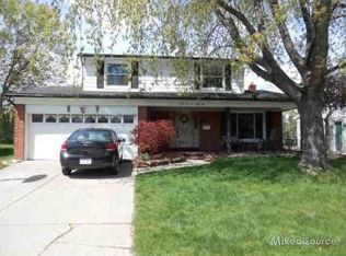 36242 Beverly Dr, Sterling Heights, MI 48310