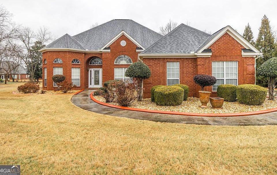 1st image of 209 Trellis Walk