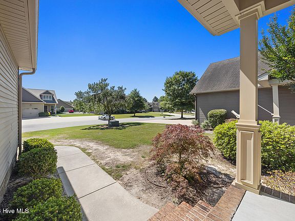 5th image of 26 Cypress Circle