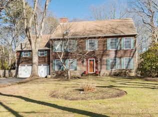 36 Columbine Ave N, Hampton Bays, NY 11946