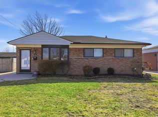 21612 Evergreen St, Saint Clair Shores, MI 48082