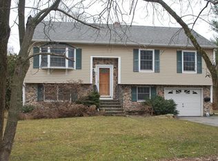 56 Mudnock Rd, Salisbury, MA 01952
