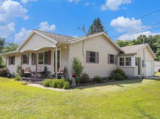 5468 Wellesley Dr, Jackson, MI 49201