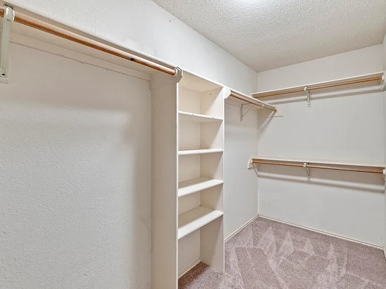 15905 De Peer Ave — Photo 17