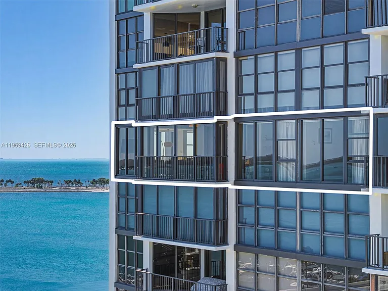 1915 Brickell Ave #1407 — Photo 30