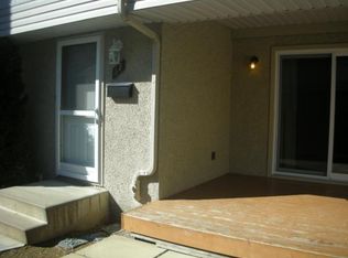 57 Woodvale Vl NW, Edmonton, AB T6L1W4