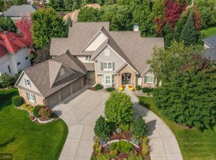 8856 Springwood Dr, Woodbury, MN 55125