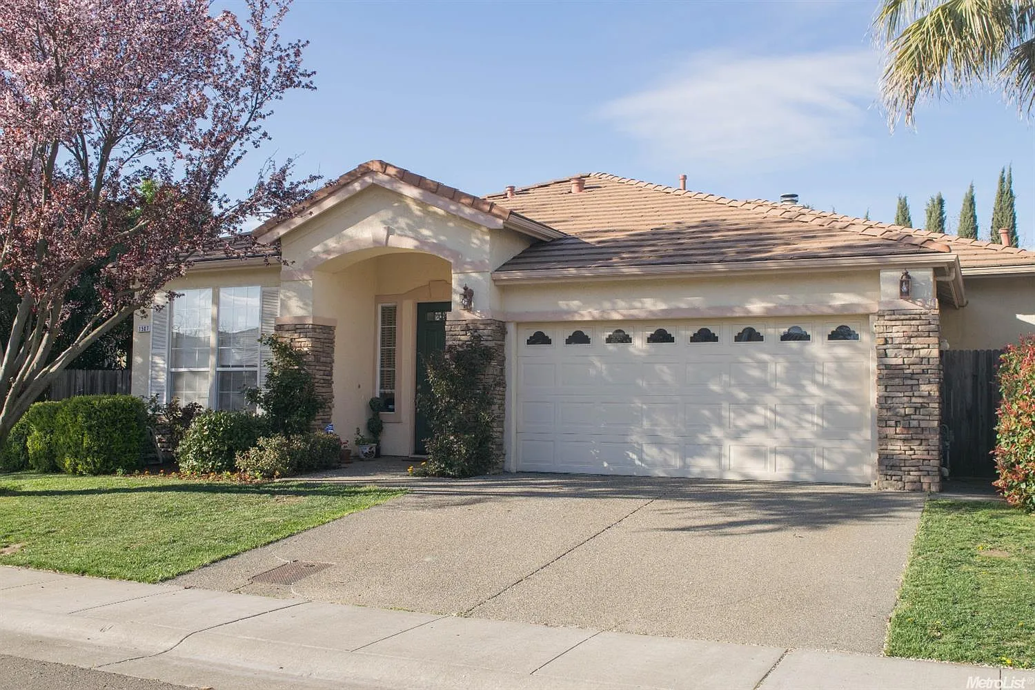 1507 Santa Rosa St photo 1