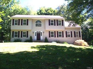 30 Outlook Rd, New Milford, CT 06776