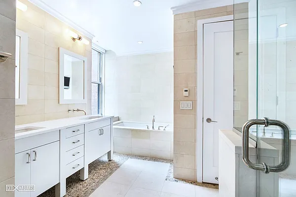 Sold by Citi Habitats | media 5