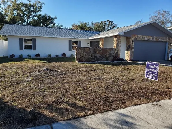 7607 Winging Way Dr, Tampa, FL 33615