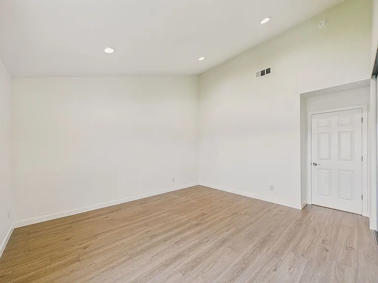 442 Fontanelle Dr — Photo 22