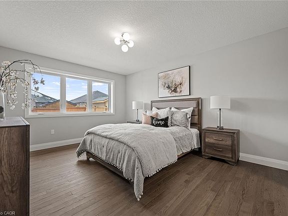 5th image of 218 Bridge Cres