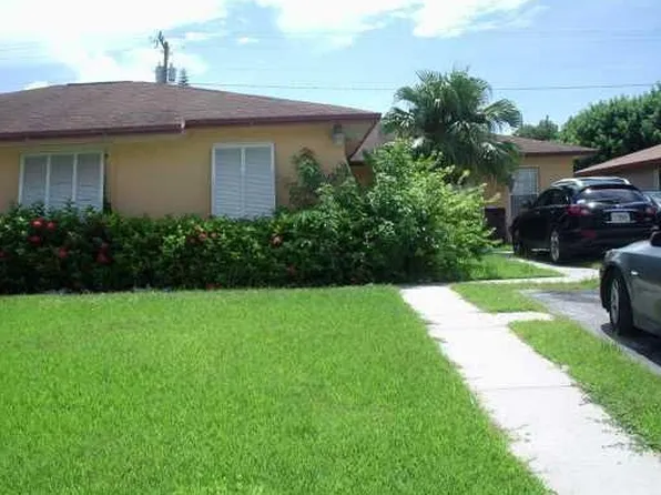 18755 SW 100th Ave, Cutler Bay, FL 33157