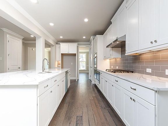 7th image of this home