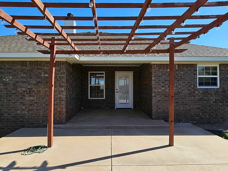 2320 Flagstone Dr — Photo 35
