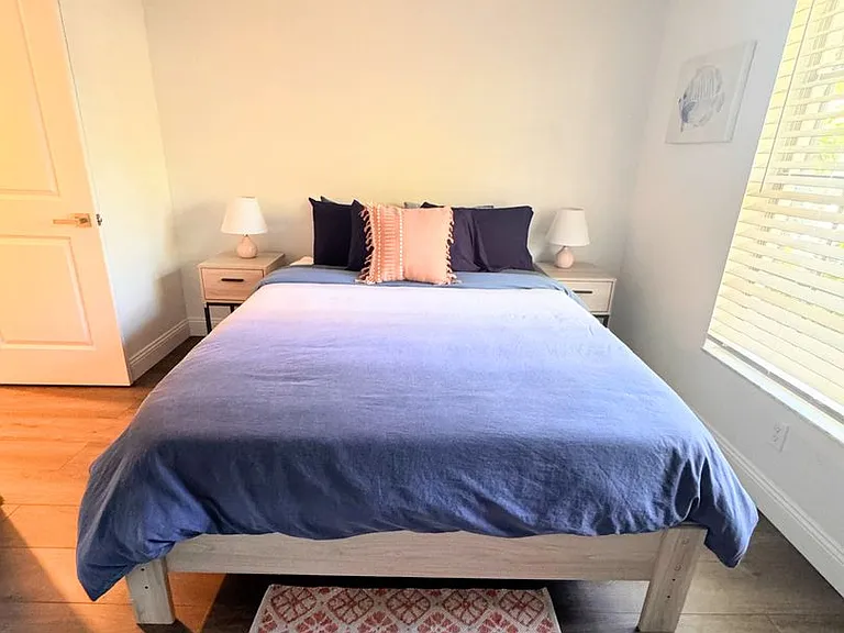 654 Capistrano Ct — Photo 12
