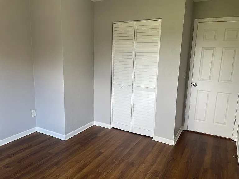 1719 Edgewater Dr — Photo 14