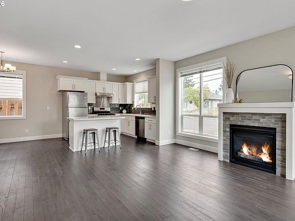 3rd image of 8209 SE 69th Ave