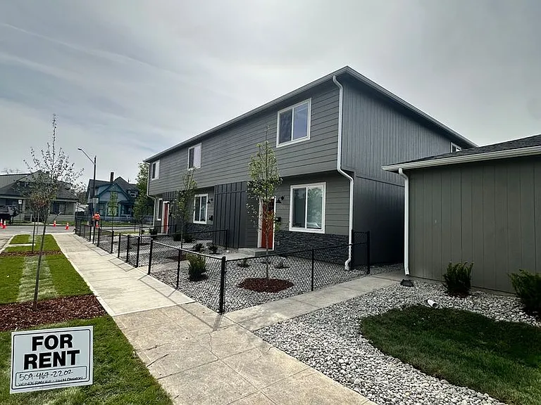 1211 N Cannon St — Photo 11