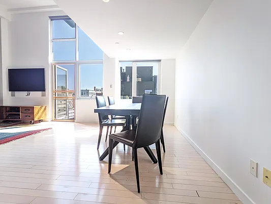 Rented by Corcoran | media 21