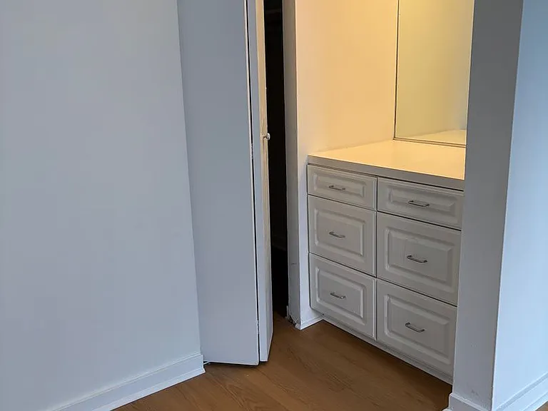 24-30 S Bank St #410 — Photo 14