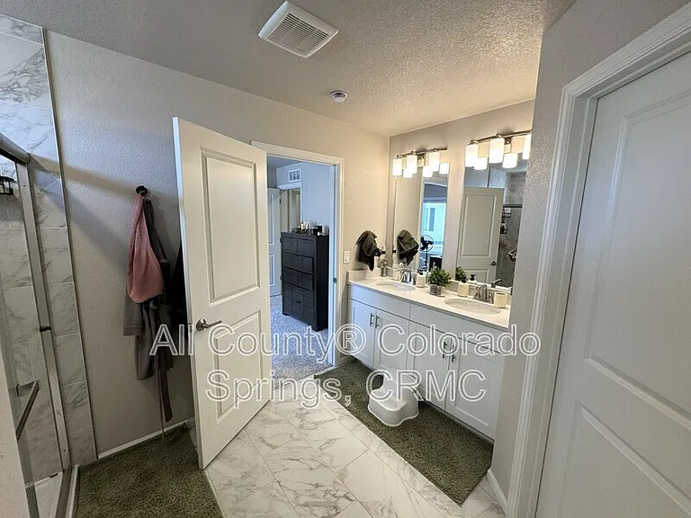 5635 Dakan Loop — Photo 12