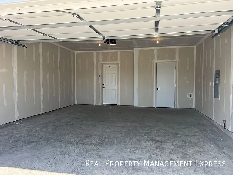 9000 W Jerald Pl — Photo 24