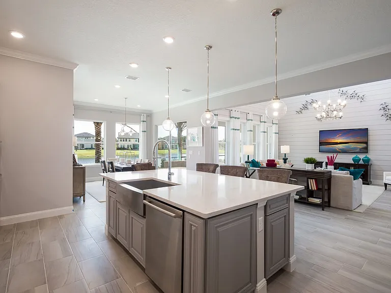model home pic of the kitchen