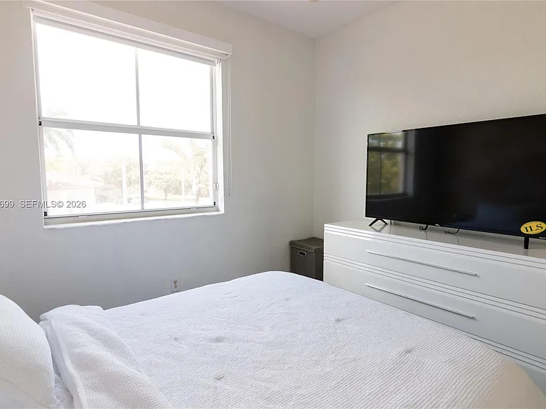 15282 SW 89th Ter #O — Photo 16