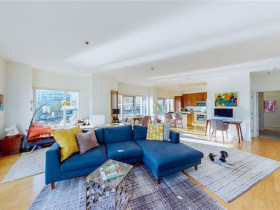 4th image of 100 Exchange St Unit 204
