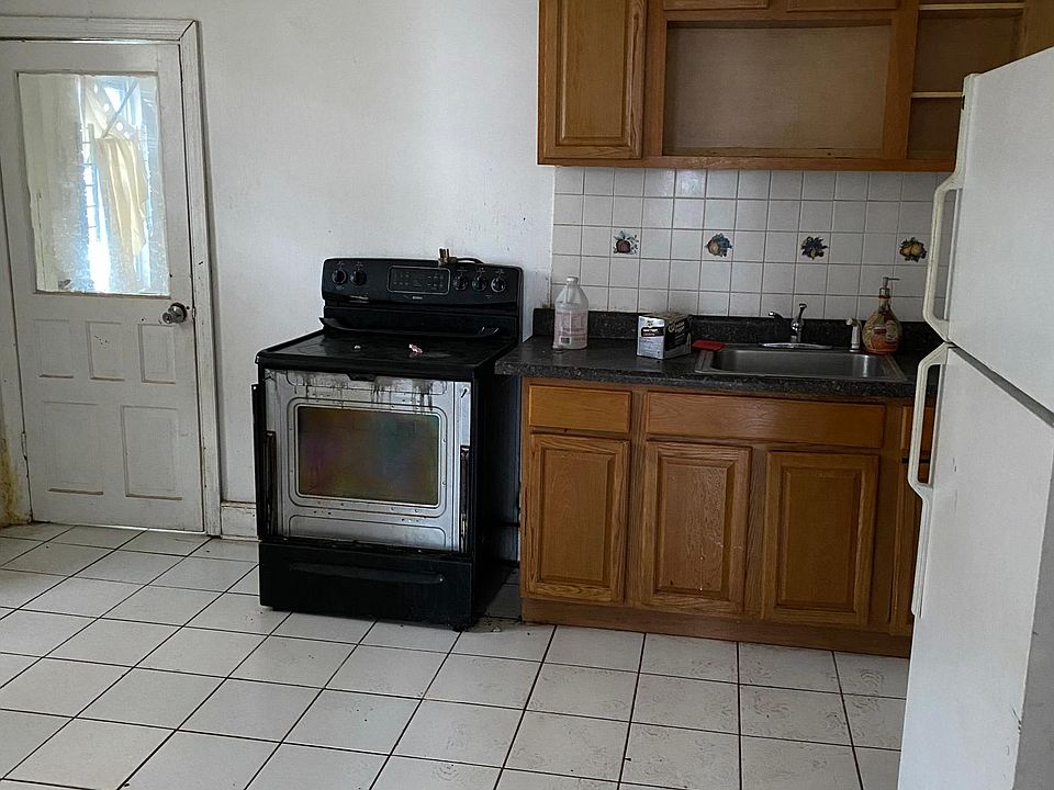 2nd image of 603 E Lippincott St #3