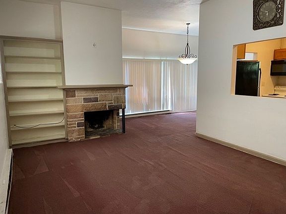 2nd image of 2048 Whitehall St