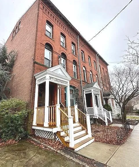 74 Pearl St — Photo 5
