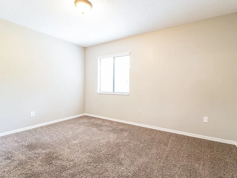 296 Morning Glory Dr — Photo 14