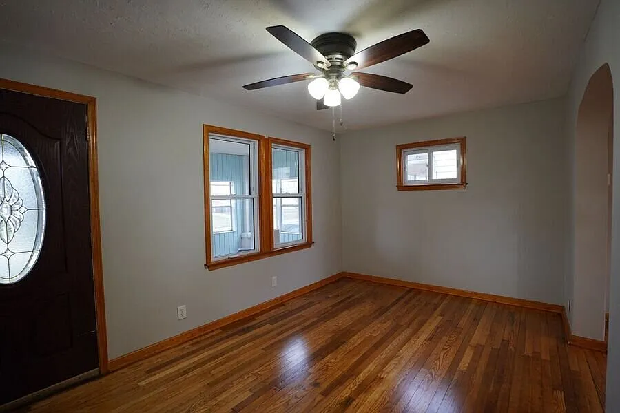 3-Bedroom Home for Rent in Parma — Photo 4