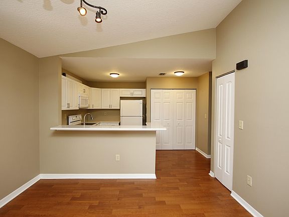 4th image of 35209 Harbour Vista Cir