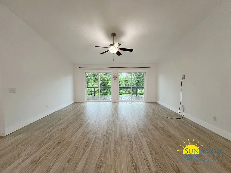 492 Jillian Dr — Photo 25