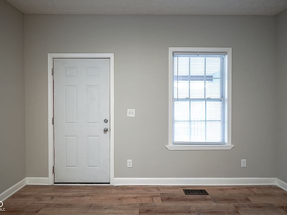 4th image of 1207 Harlan St
