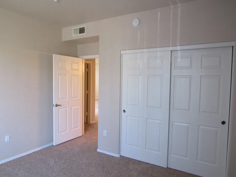 5303 N 7th St #208 — Photo 12