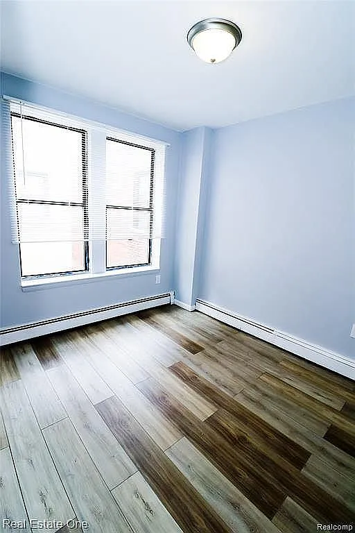 120 Seward St — Photo 4
