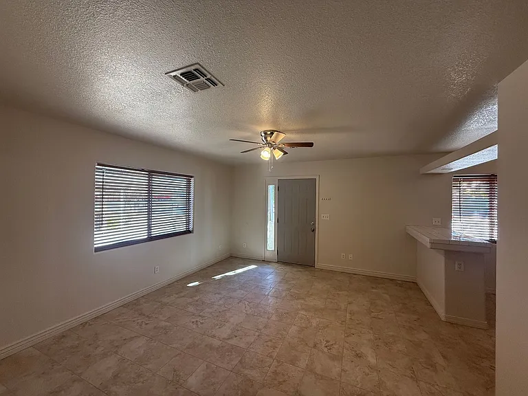 2539 Ashfork Ave — Photo 4