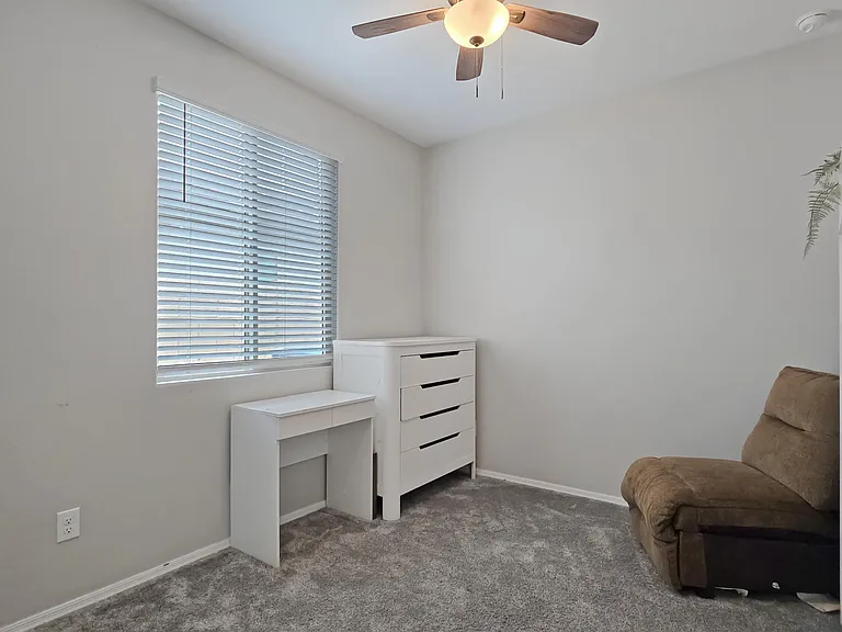 18572 W Cottontail Ln — Photo 6