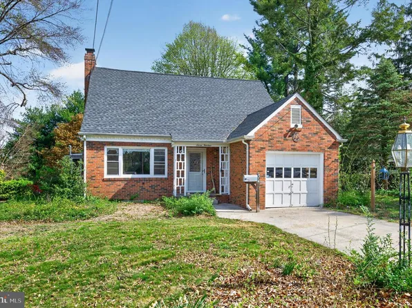 714 Chestnut Ave, Laurel Springs, NJ 08021