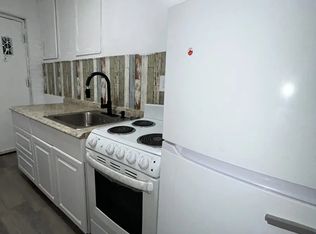 159-01 Grand Centrl Pkwy #1, Jamaica, NY 11432