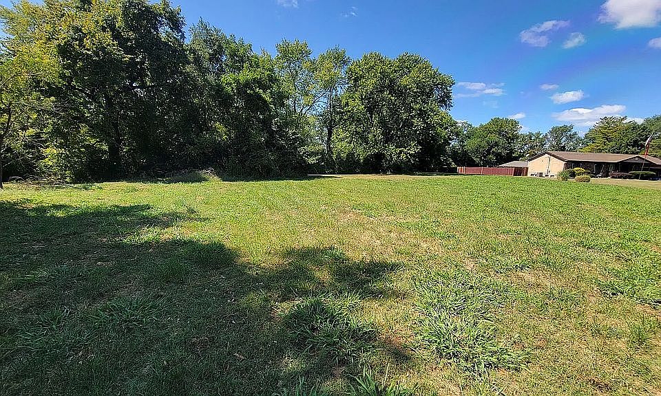 2nd image of 12701 Old Halls Ferry Rd