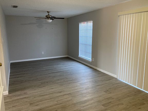5th image of 901 Quetzal St #1