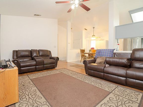 5th image of 3325 E Roosevelt Ave