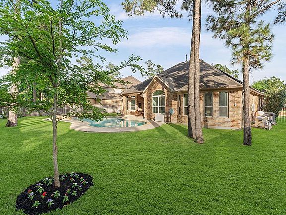 4th image of 70 Valera Ridge Dr