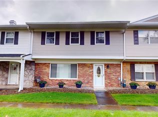 2157 Beechtree Dr #35, Uniontown, OH 44685